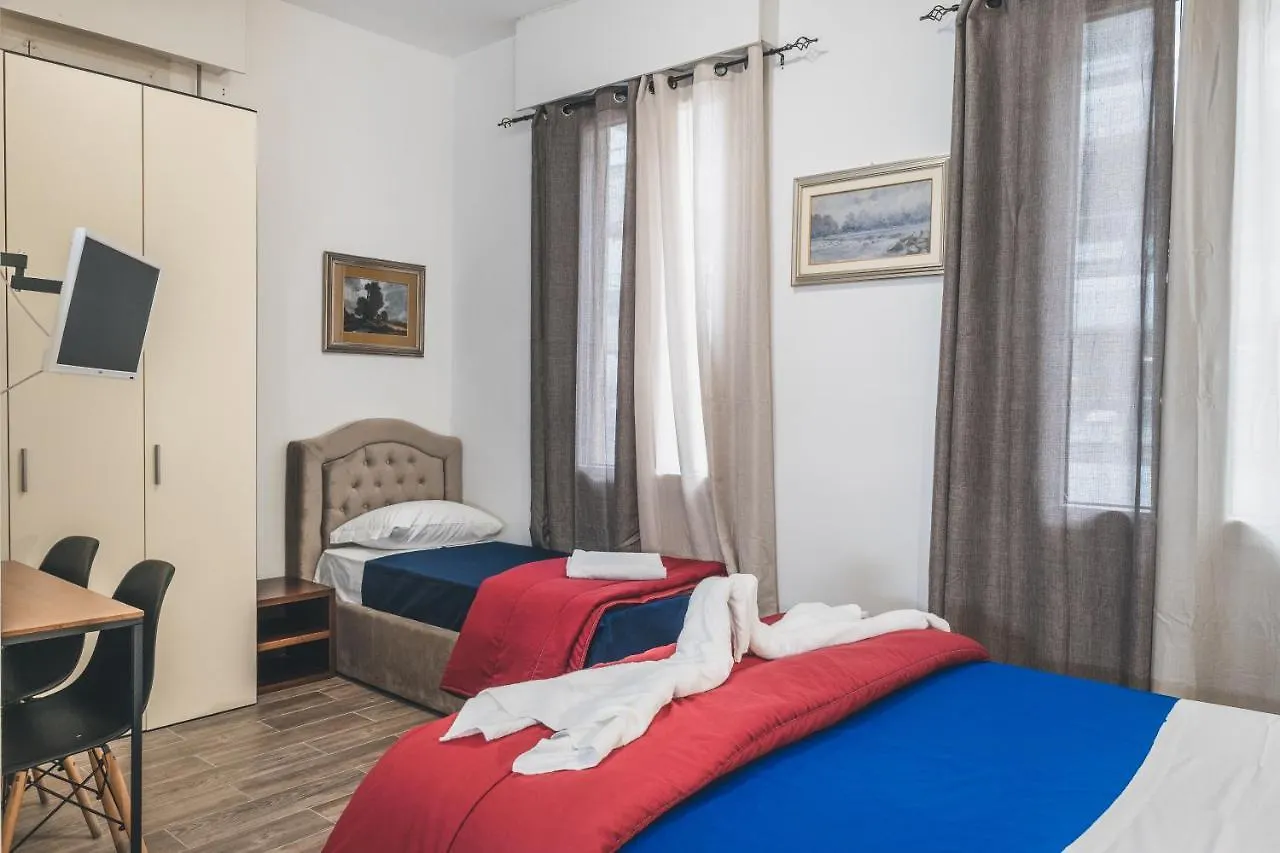 Bulldog Station Apartments With Private Wc, Ac, Tv Mestre Italia