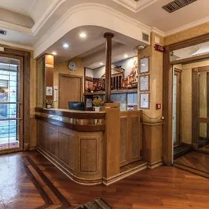 Pomezia 2*, Roma Itália