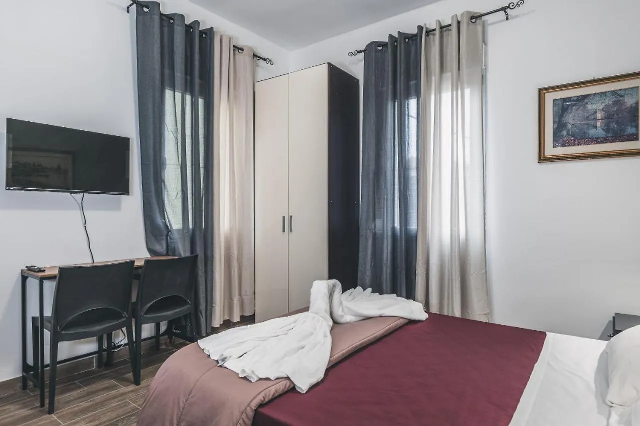 Bulldog Station Apartments With Private Wc, Ac, Tv 梅斯特雷 0*,