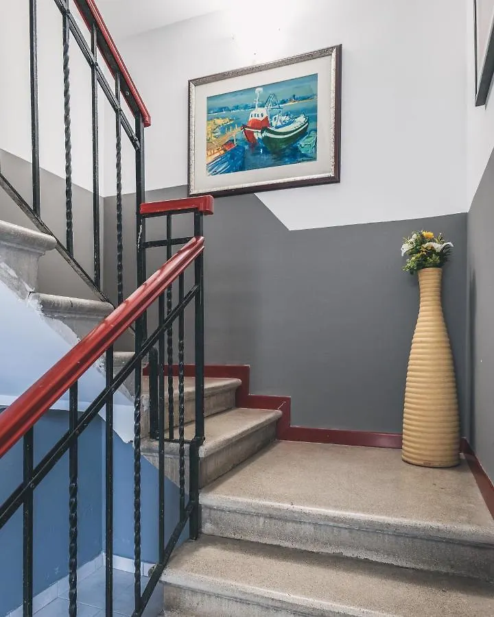 Bulldog Station Apartments With Private Wc, Ac, Tv Mestre Bed & Breakfast