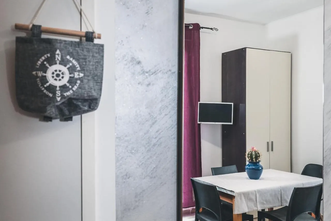 Bed & Breakfast Bulldog Station Apartments With Private Wc, Ac, Tv Mestre